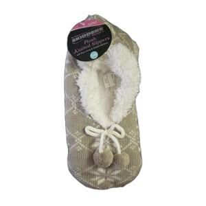 NEW Original Skidders Women’s S/M Plush Lined Slippers With Grippers Beige Snow